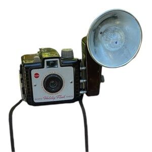 Vintage 1950's Eastman Kodak Brownie Holiday Flash Camera